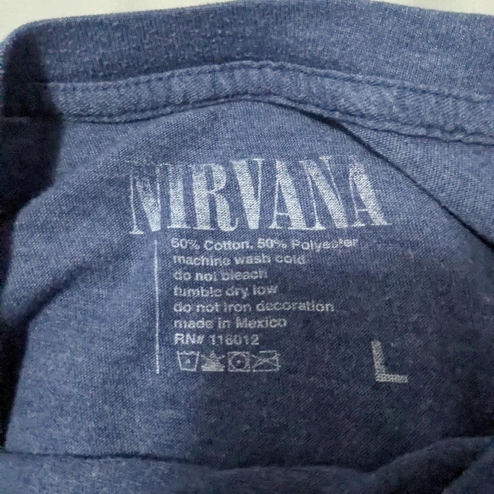 nirvana tee - Picture 2 of 2